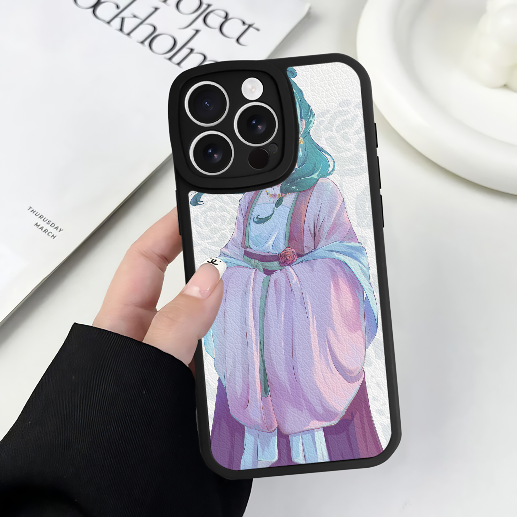（画像用） 薬屋のひとりごと The Apothecary Diaries 【iPhone 16シリーズ対応】シリコンスマホケース（レザー調） 材質：シリコン